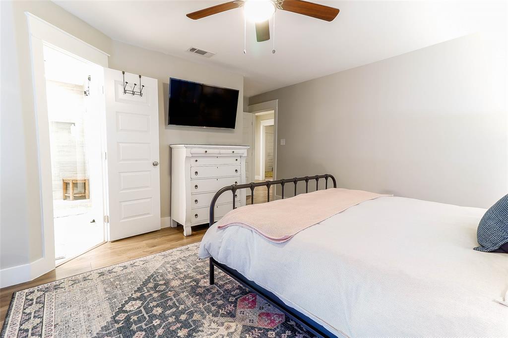 405 Deerfoot CIR — photo 5
