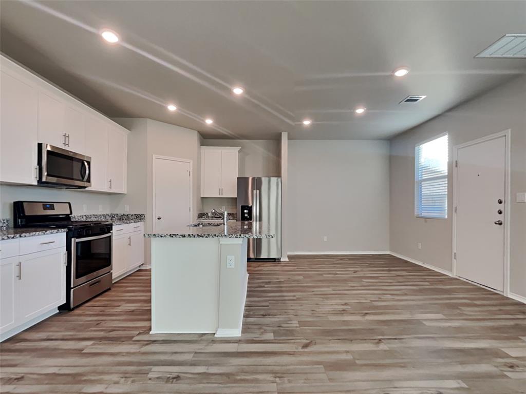 3516 Bronco DR — photo 3