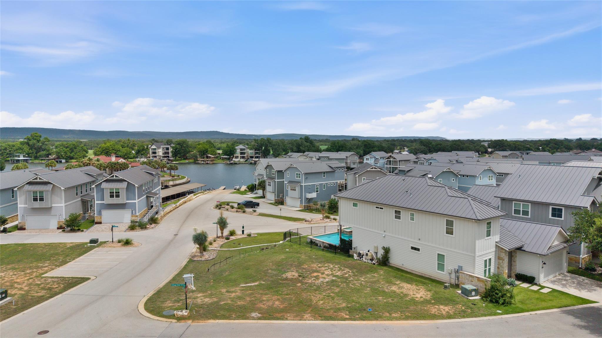 104 village view dr — photo 3