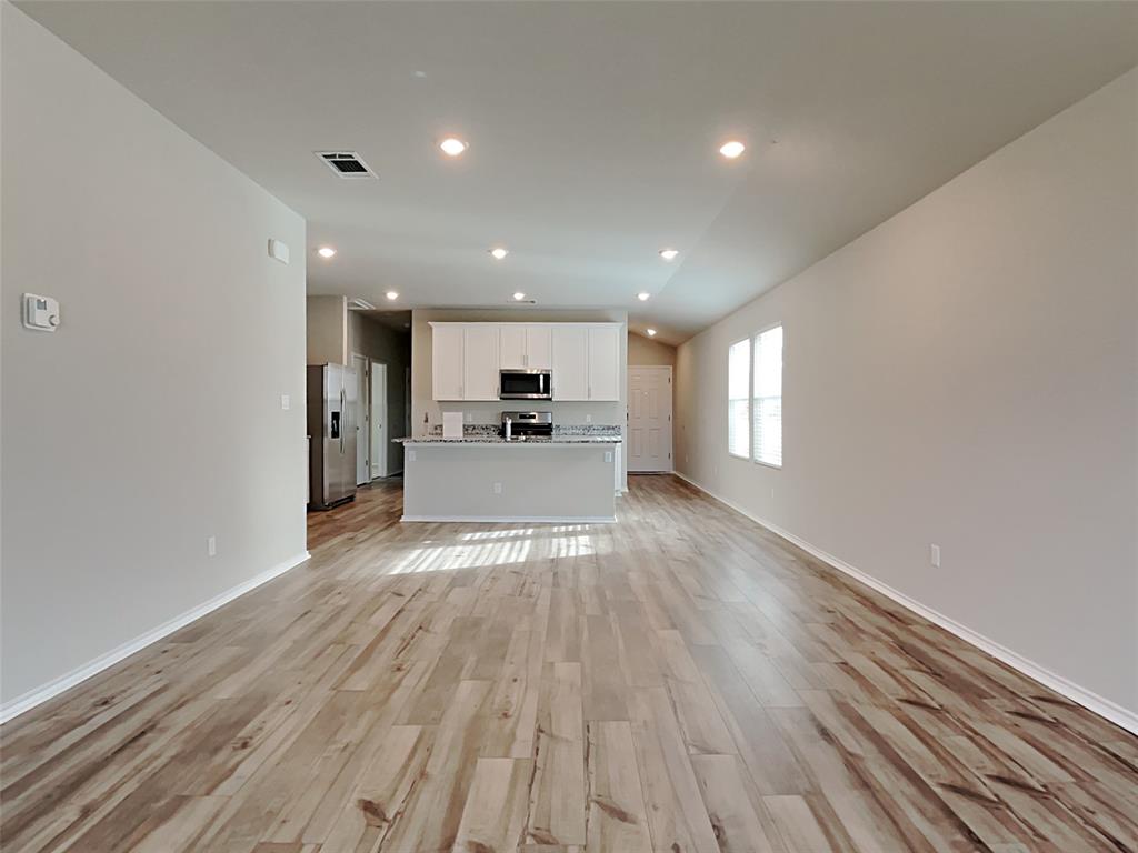 5236 Gallop LN — photo 3