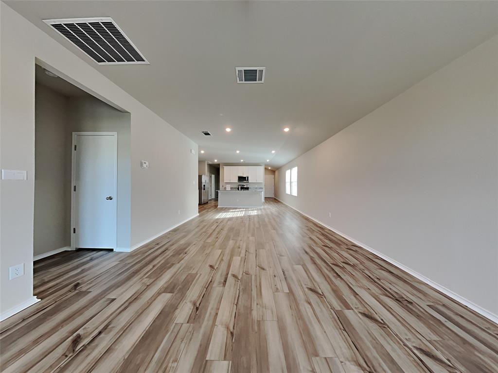 5236 Gallop LN — photo 4