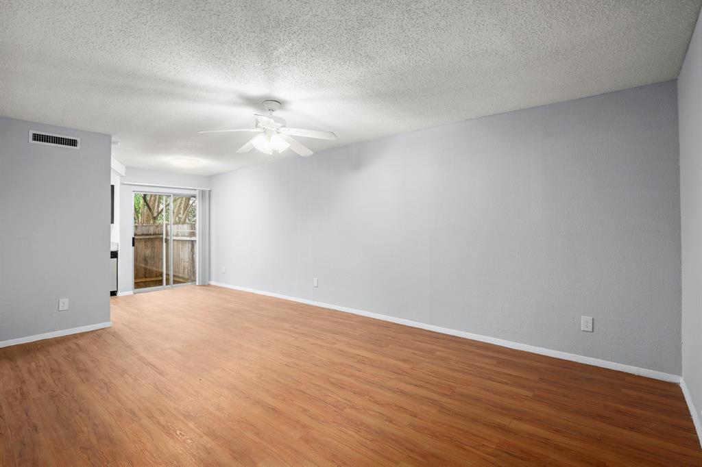 3415 Menchaca RD #109 — photo 4