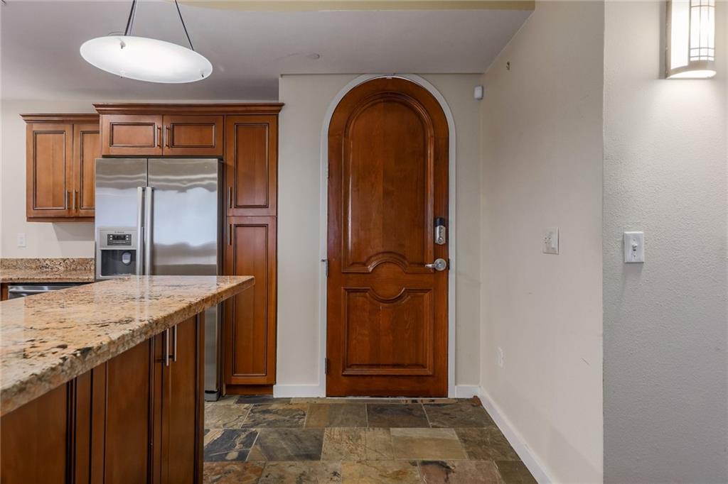 1812 West Ave #501 — photo 5