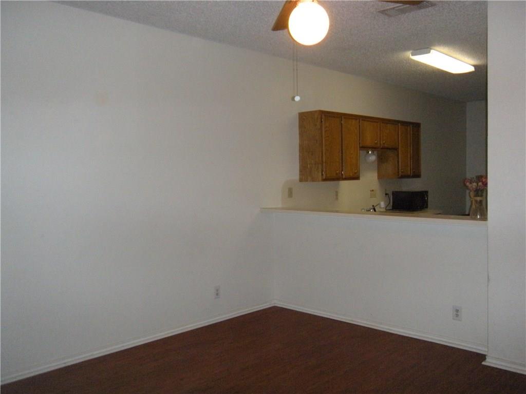 2414 Longview ST #305 — photo 5