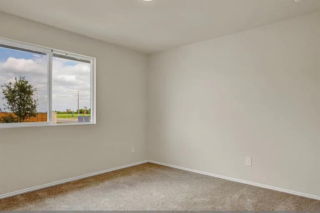 109 BING CIR — photo 3