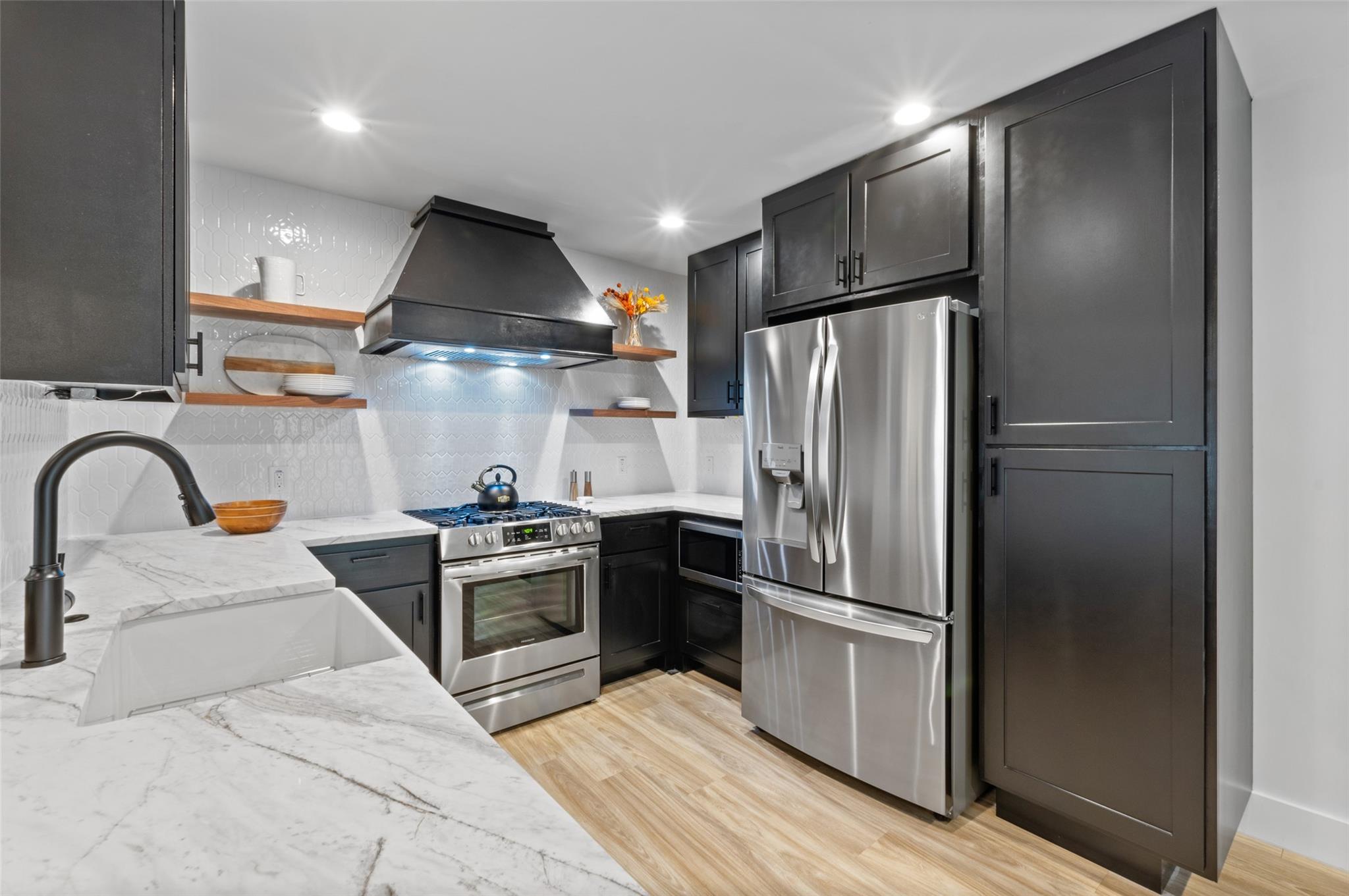 801 Forest Glen CV — photo 4