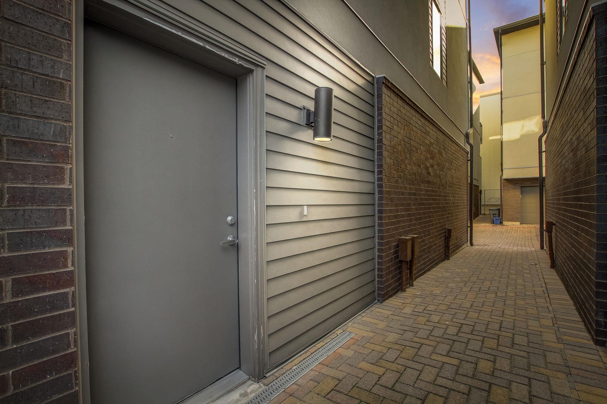1702 Lamar BLVD #11 — photo 4