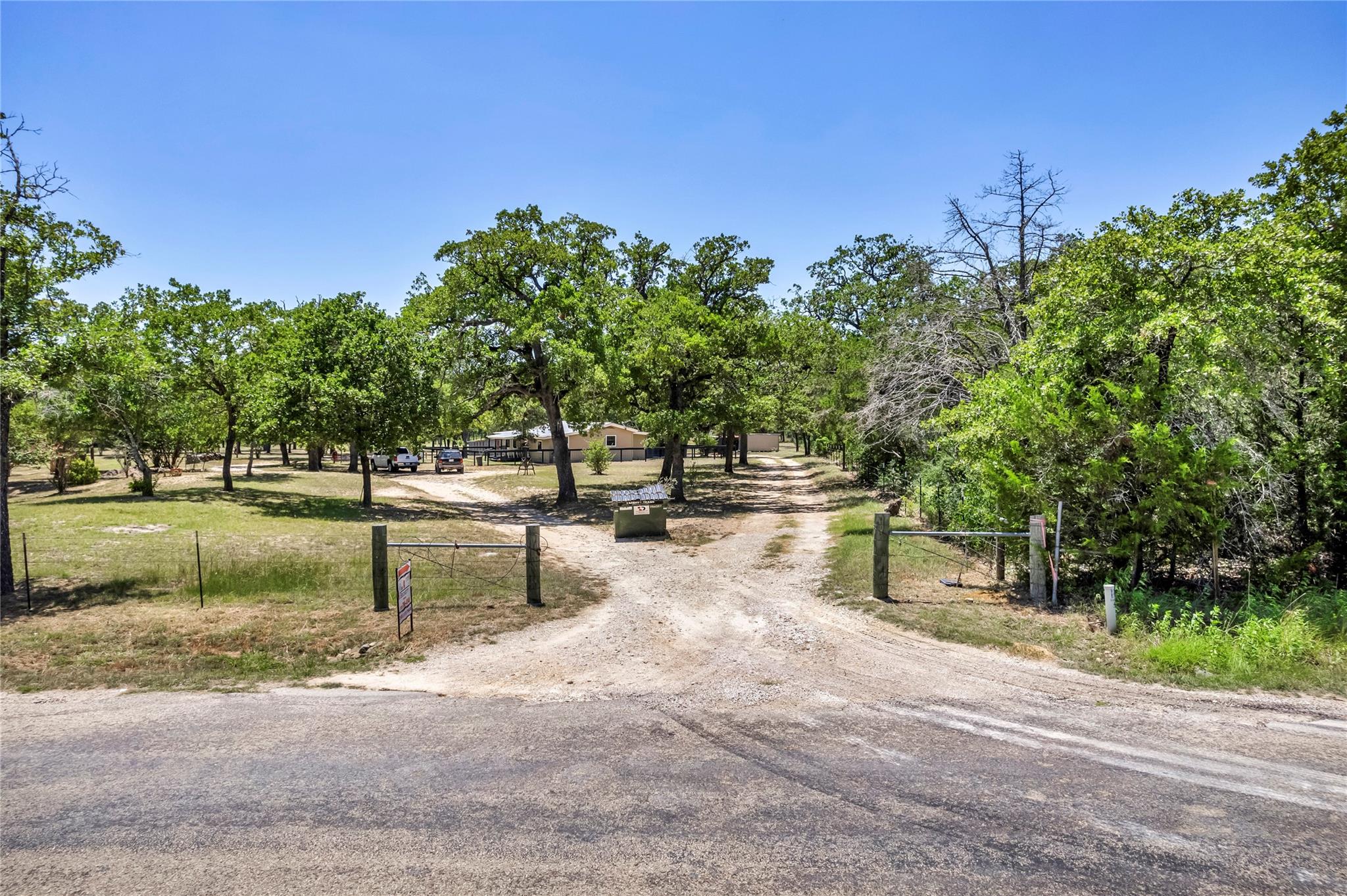 148 Milam LN — photo 3