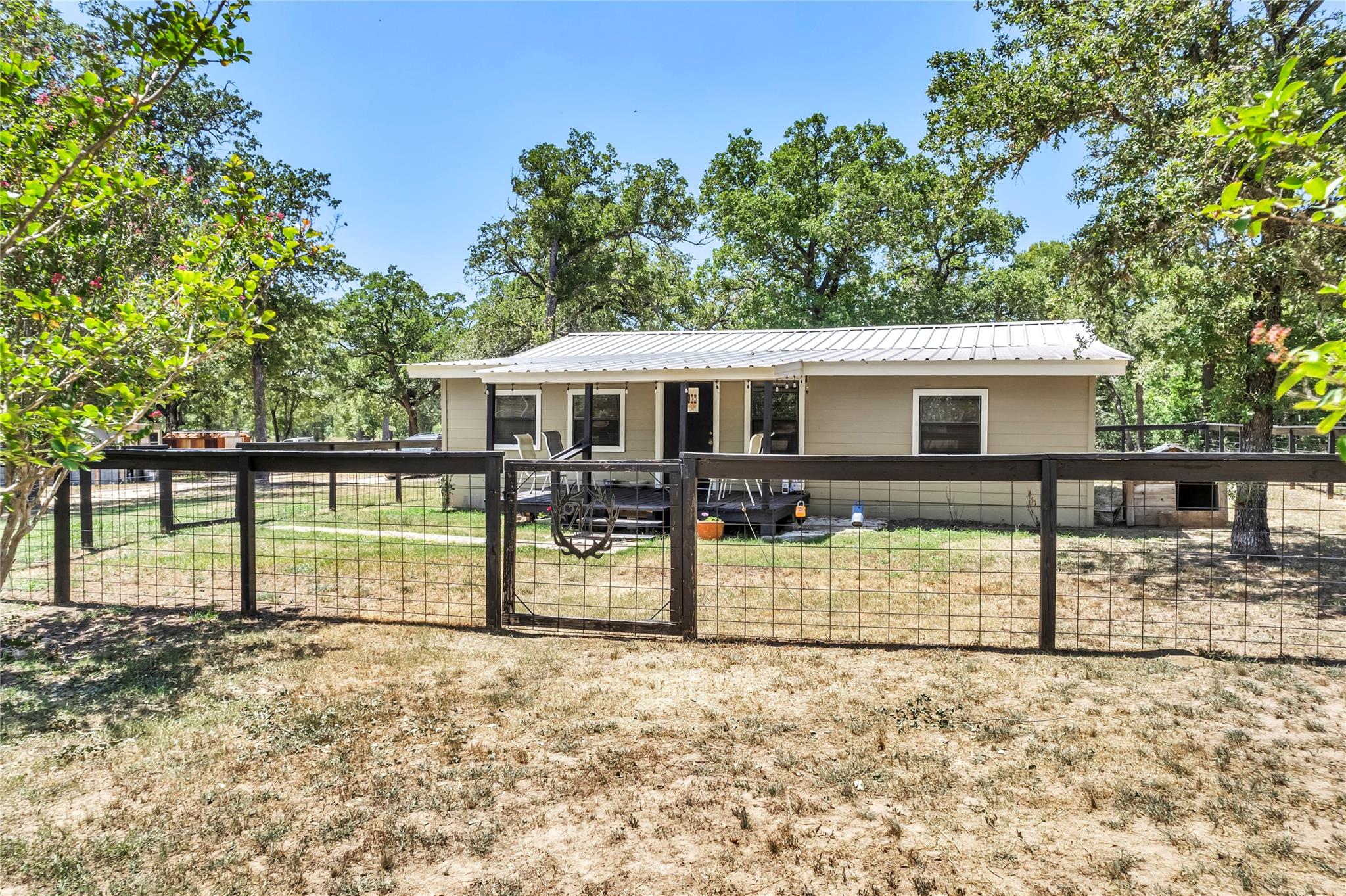 148 Milam LN — photo 5