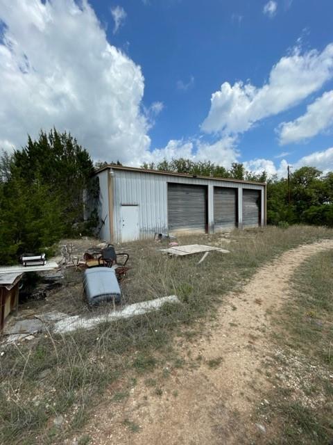 2250 Walter White RD — photo 4