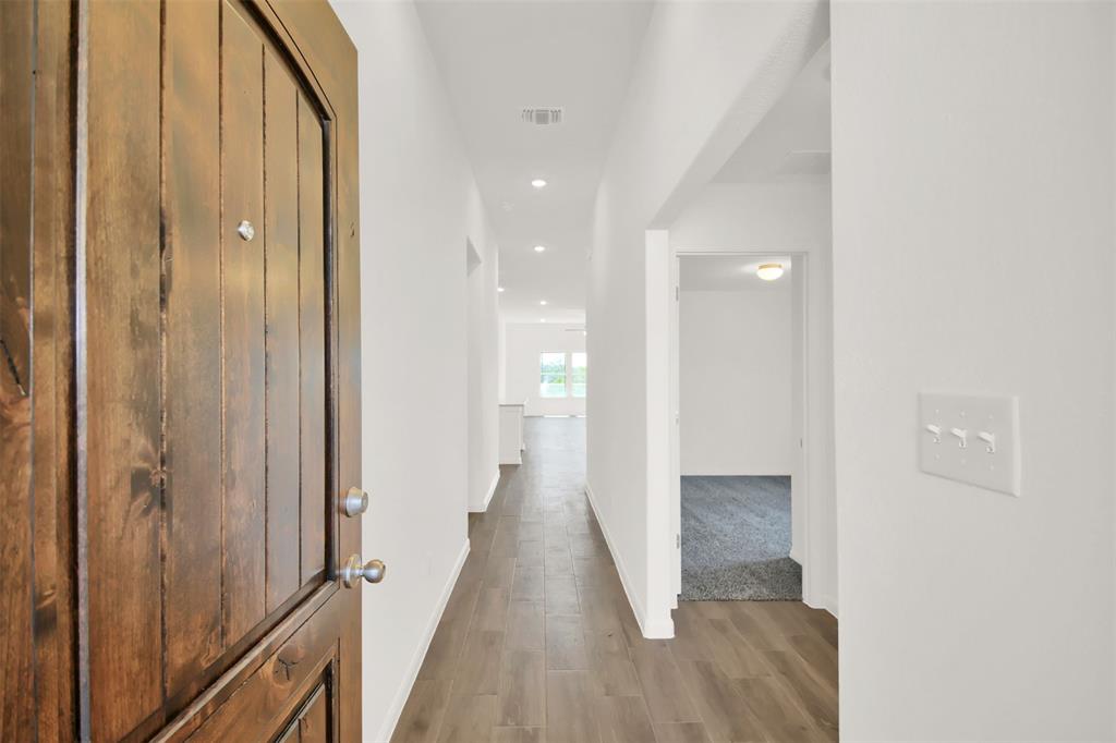 133 Woods Edge LN — photo 3