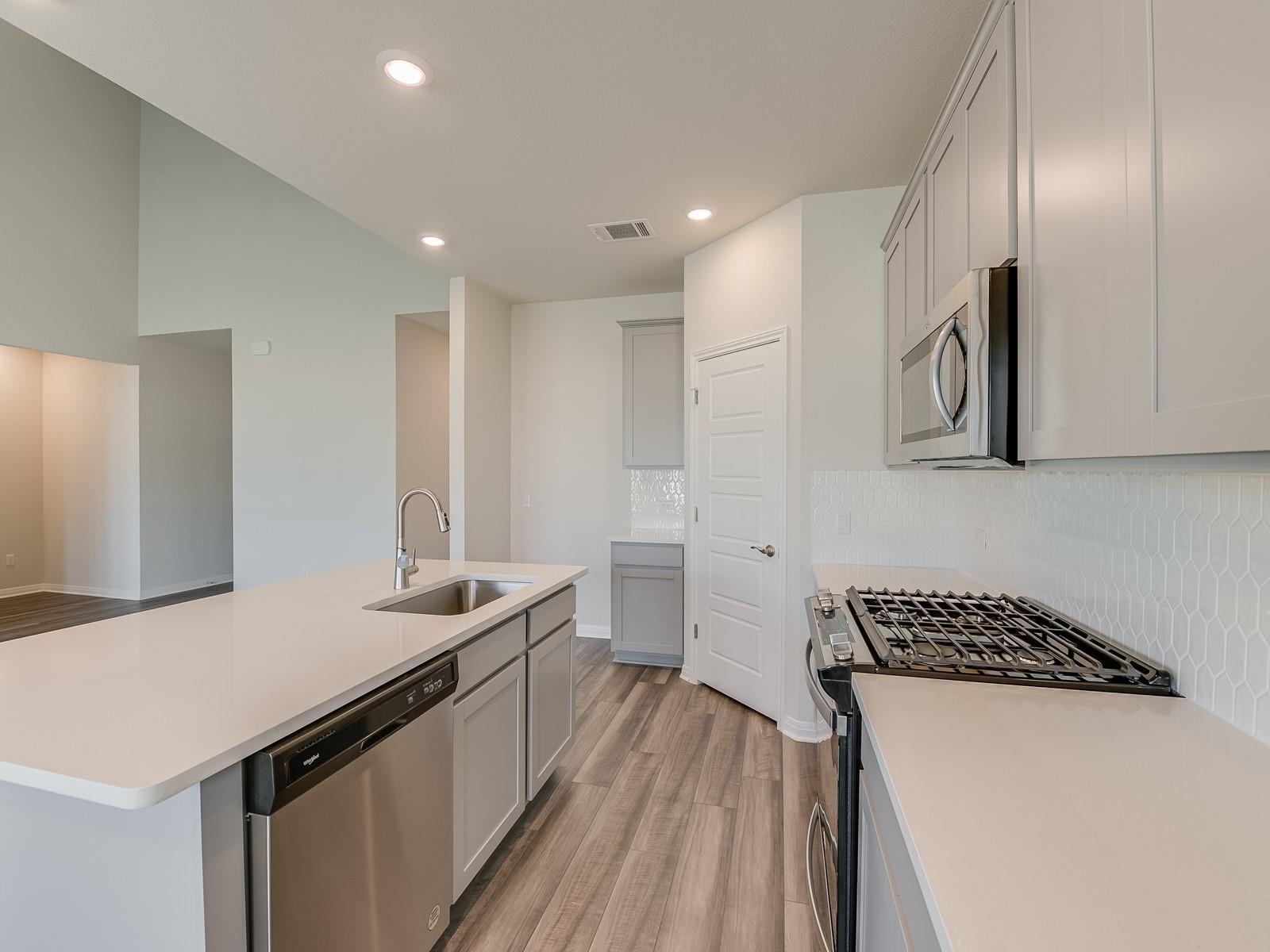 631 Wild Spur LN — photo 4