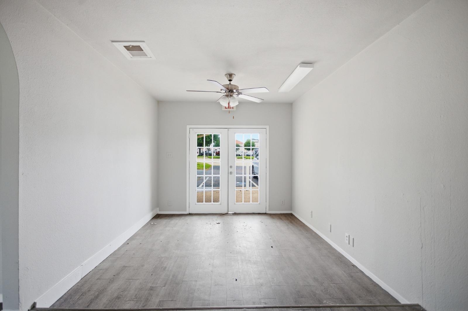 1305 MAYS ST #C&D — photo 5