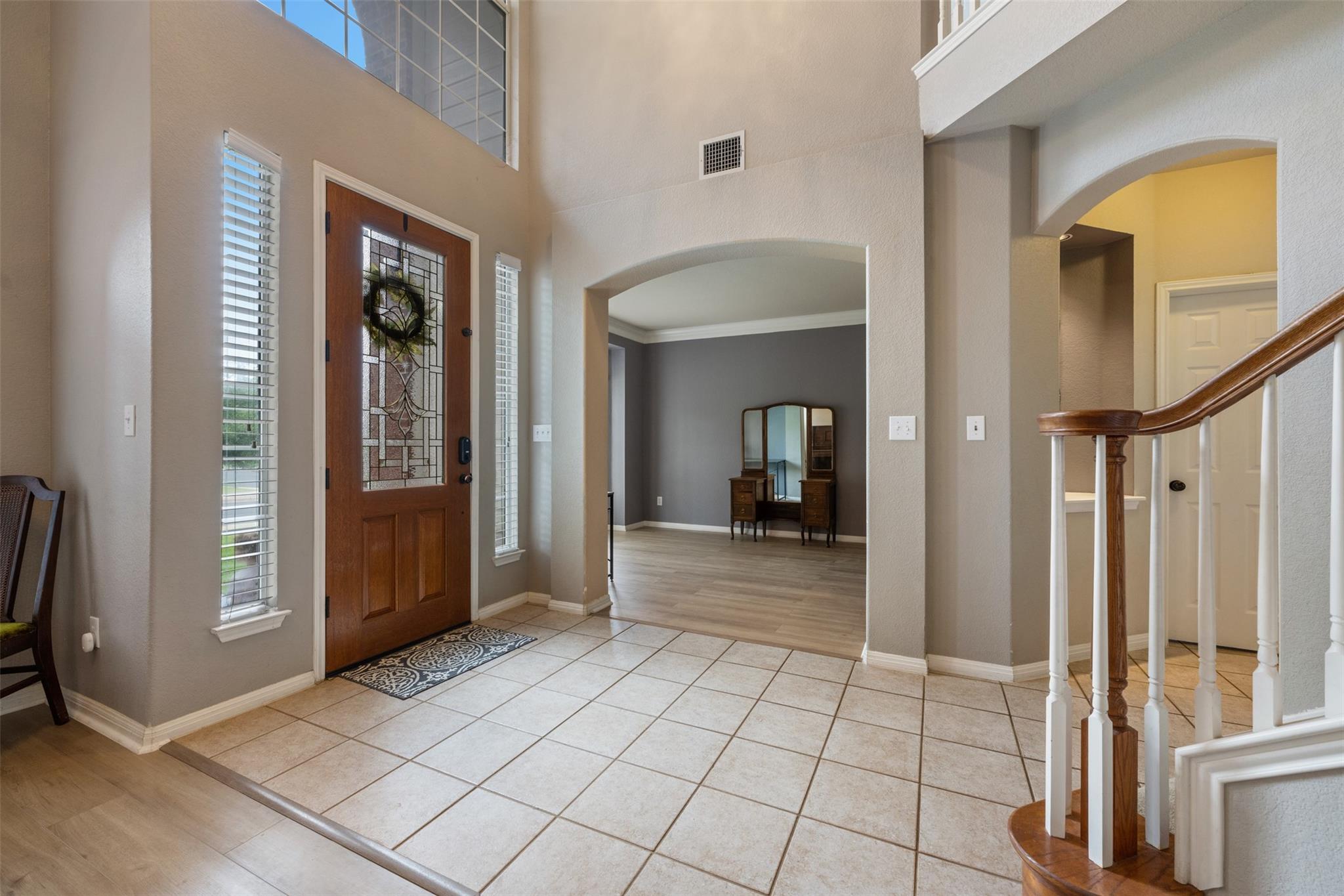 12014 Yarbrough DR — photo 4