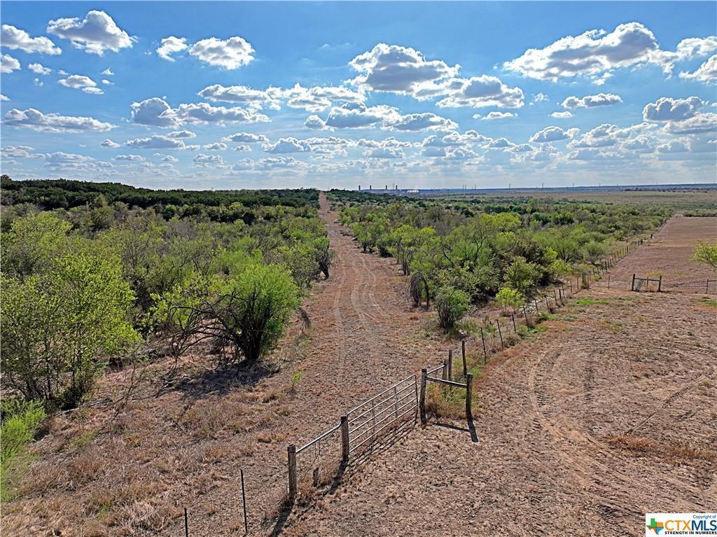 4000 Centerpoint RD — photo 3