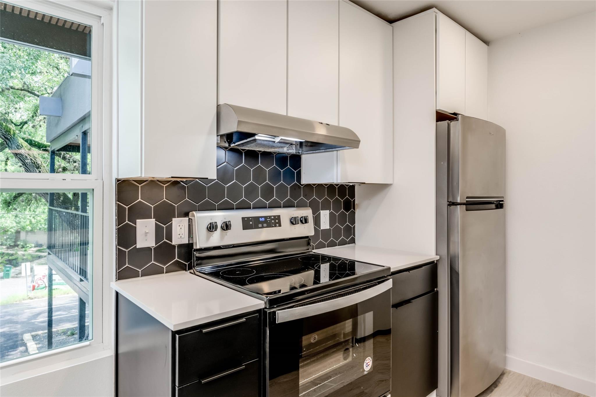 513 Pecan Grove RD #102 — photo 4
