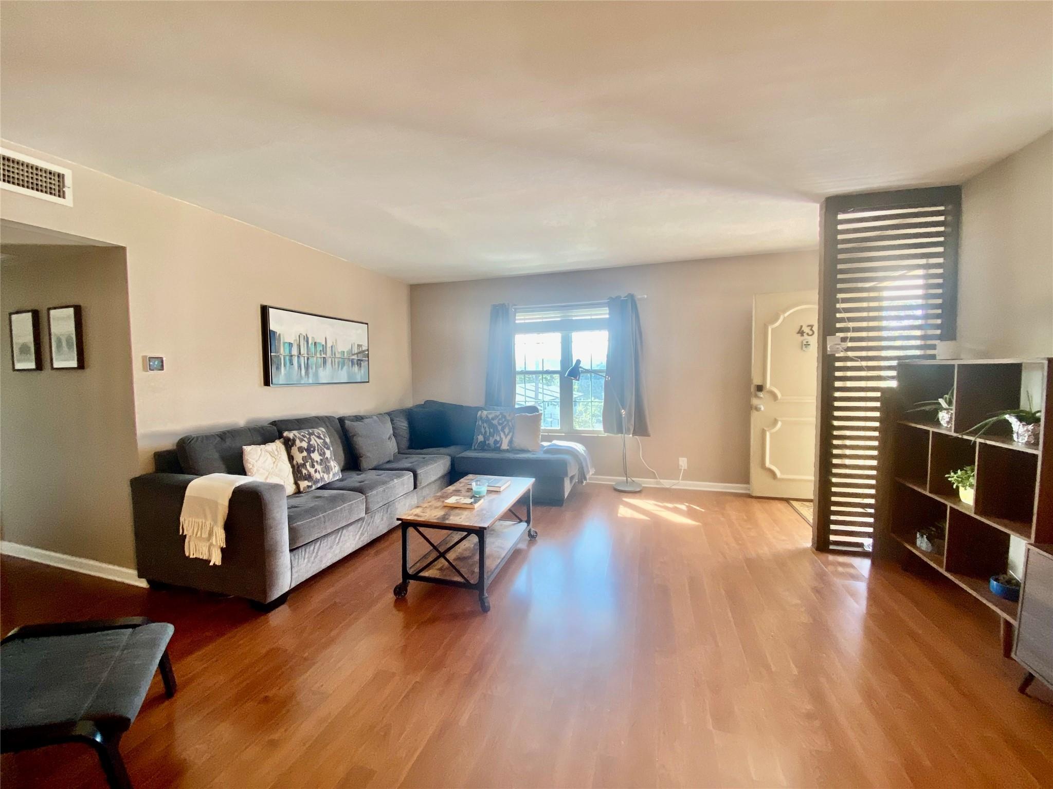 910 Duncan LN #43 — photo 4
