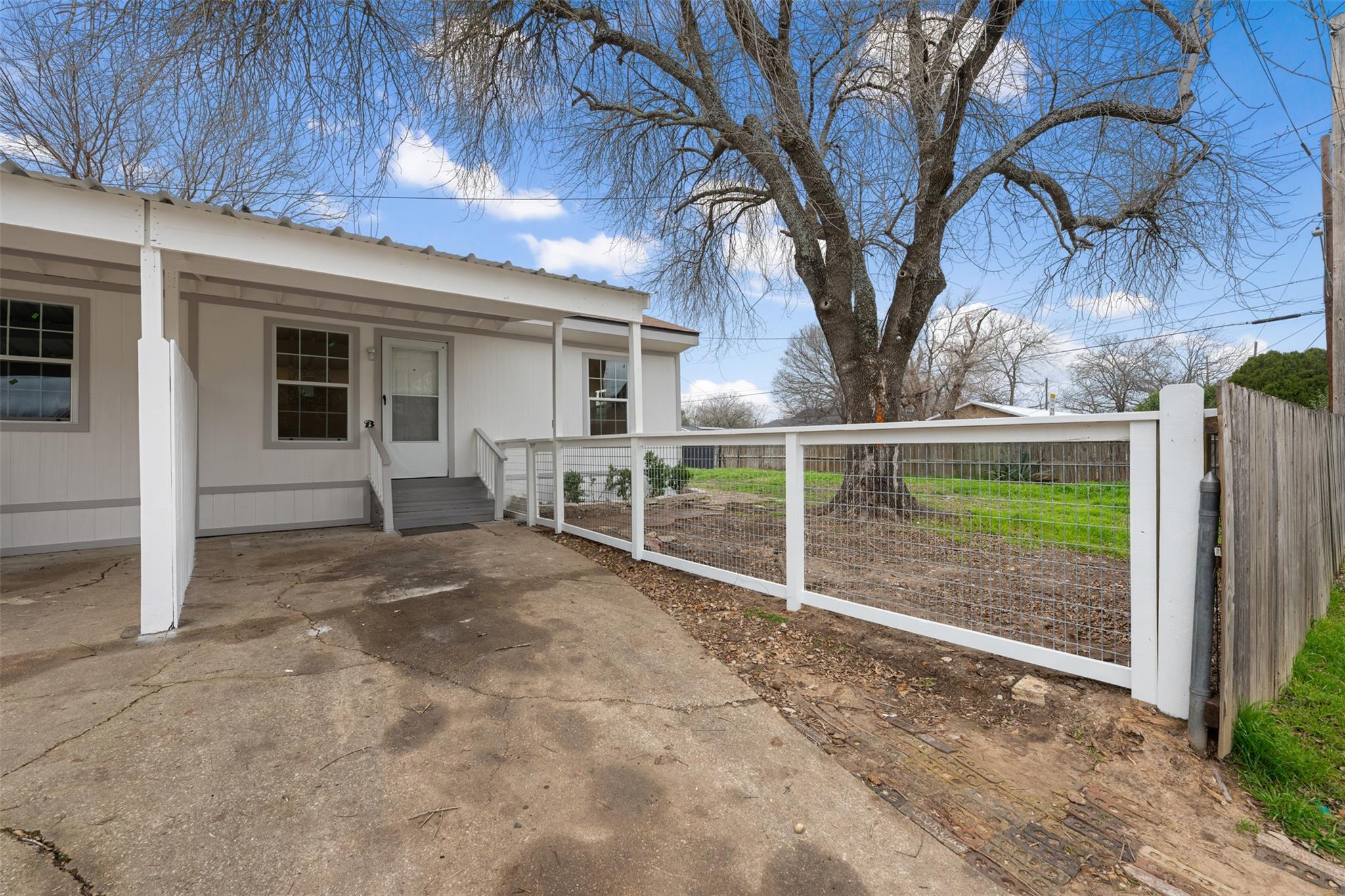 901 Valdez ST #1-3 — photo 3