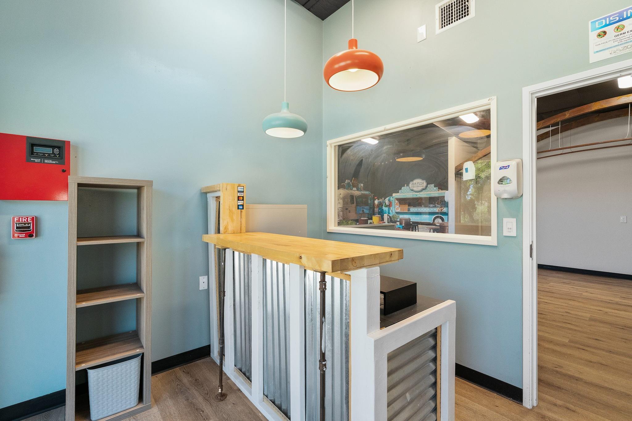 6111 FM 620 RNCH — photo 3