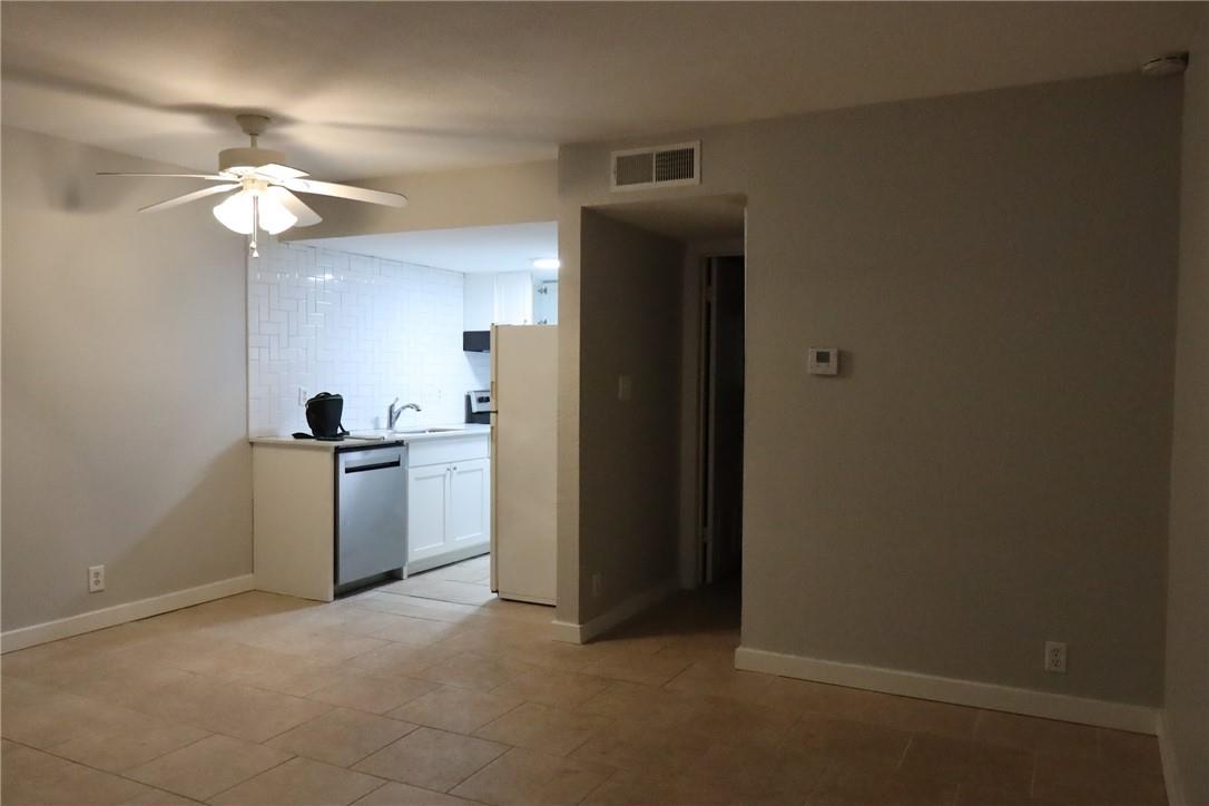 1600 West Ave #19 — photo 4
