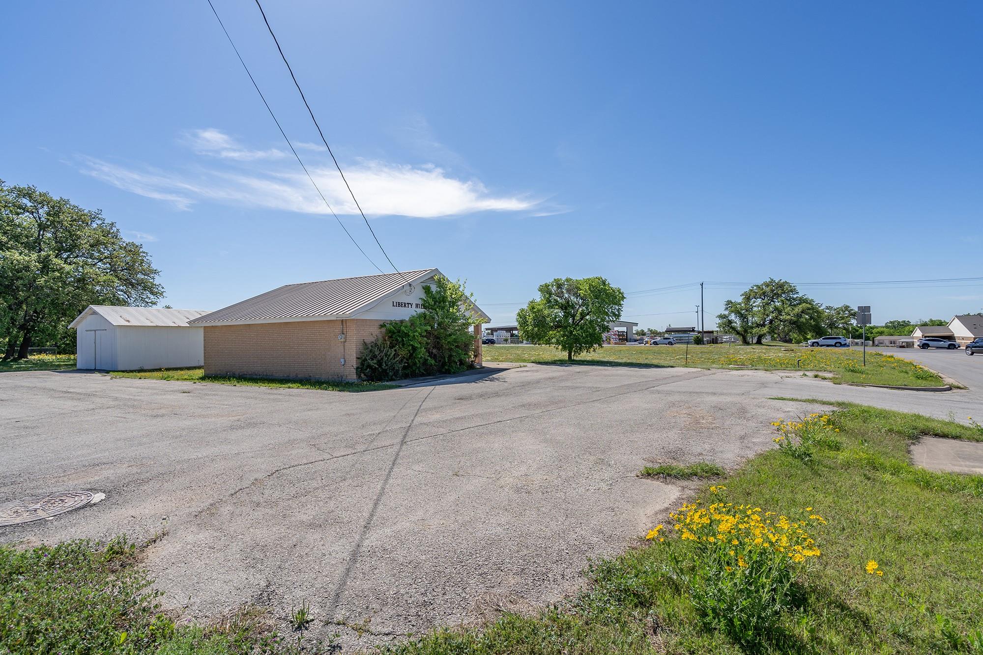 107 Brown Bridge RD — photo 4