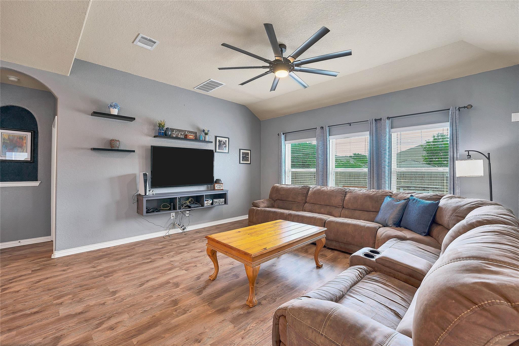 5619 Briar KNL — photo 4