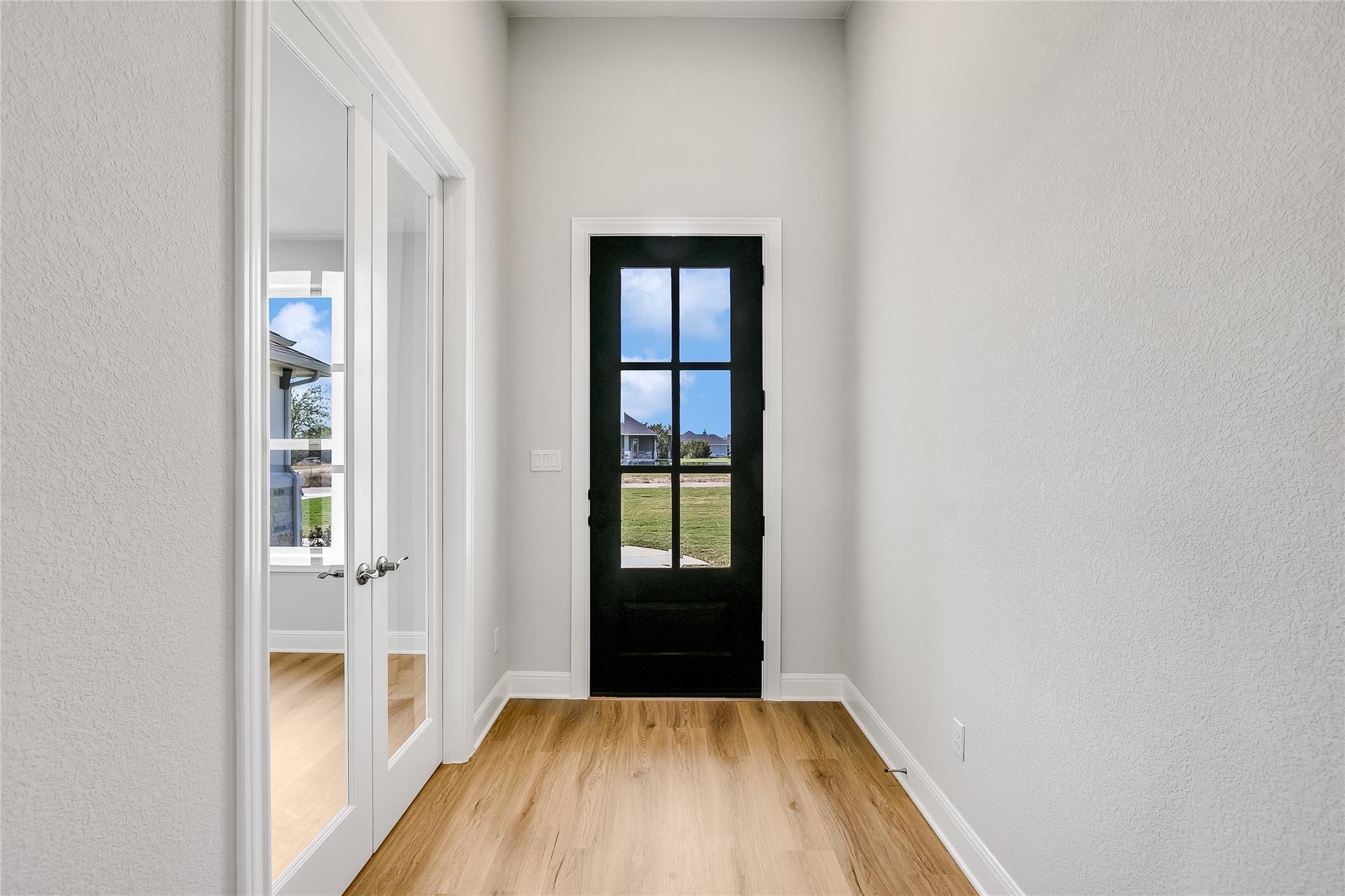 107 Ethan LN — photo 3