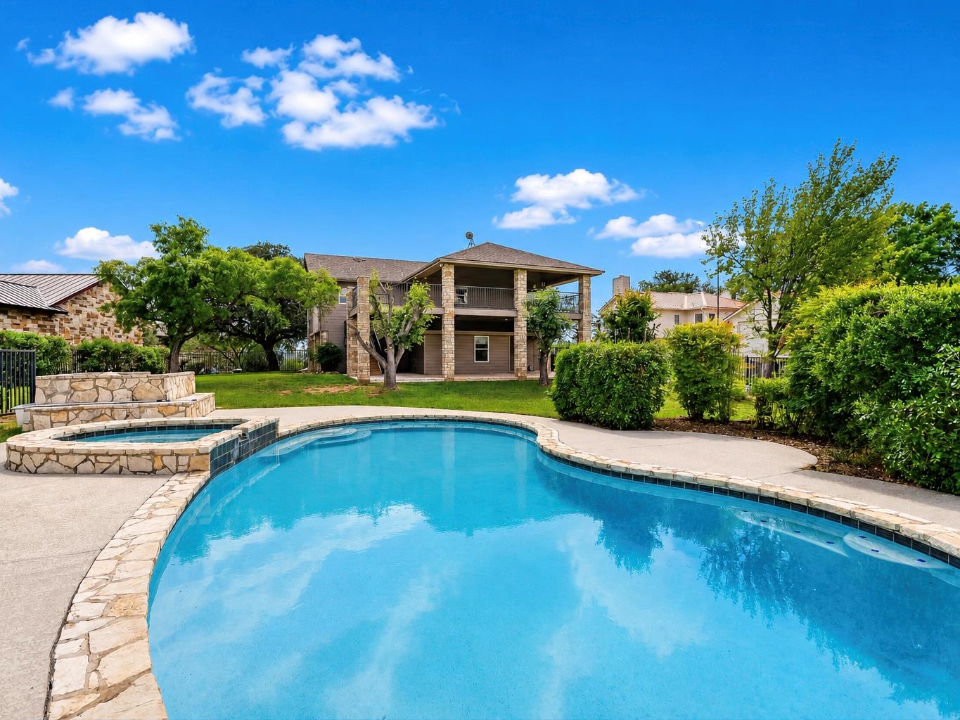 339 Quail Run CT — photo 3