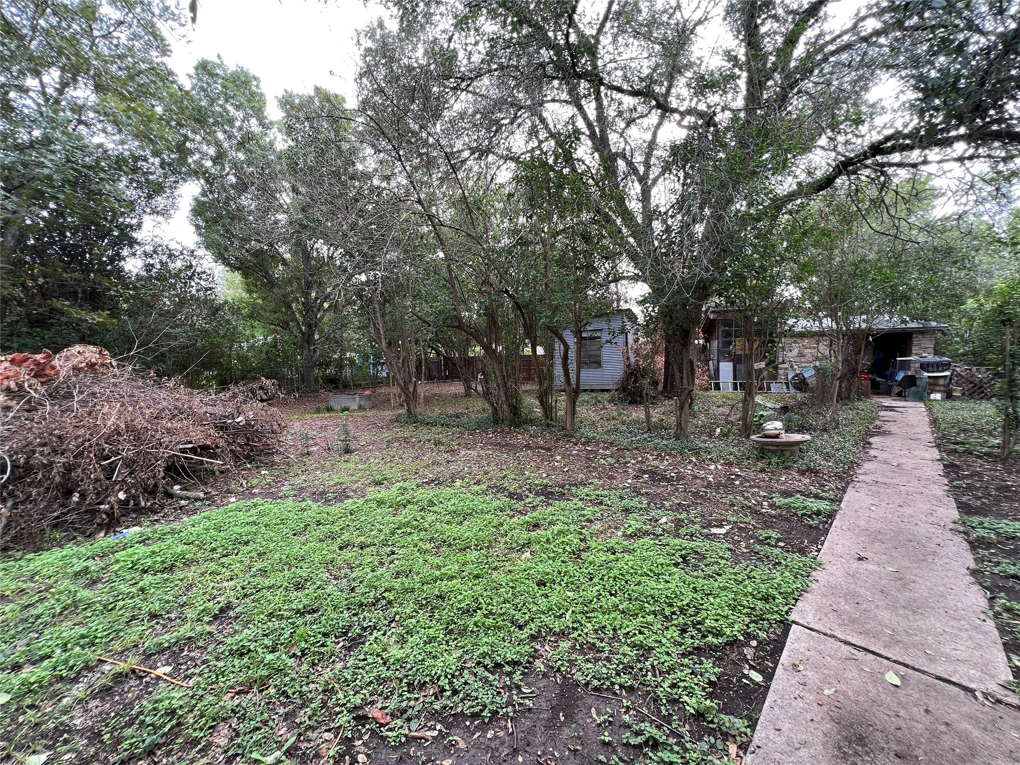 905 Neans DR — photo 4