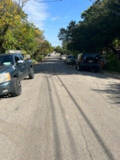 2102 Uphill LN — photo 4