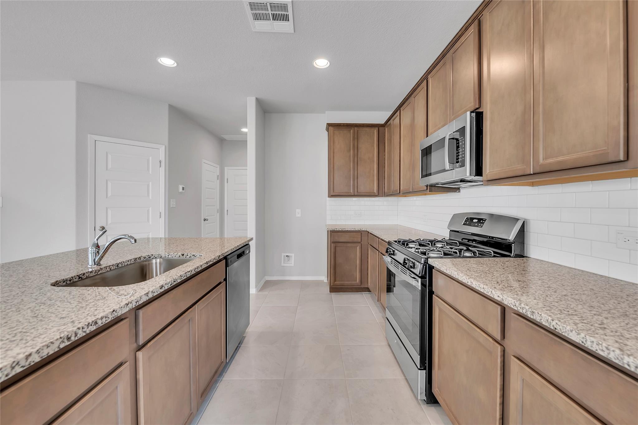 100 Bent Creek LN — photo 4