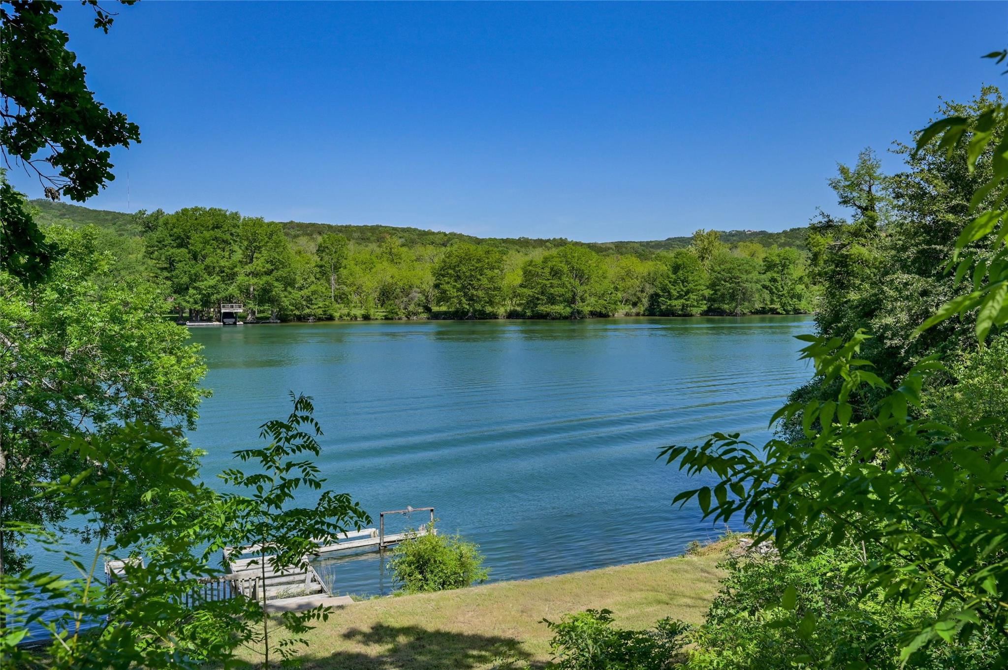 4200 Rivercrest DR — photo 3