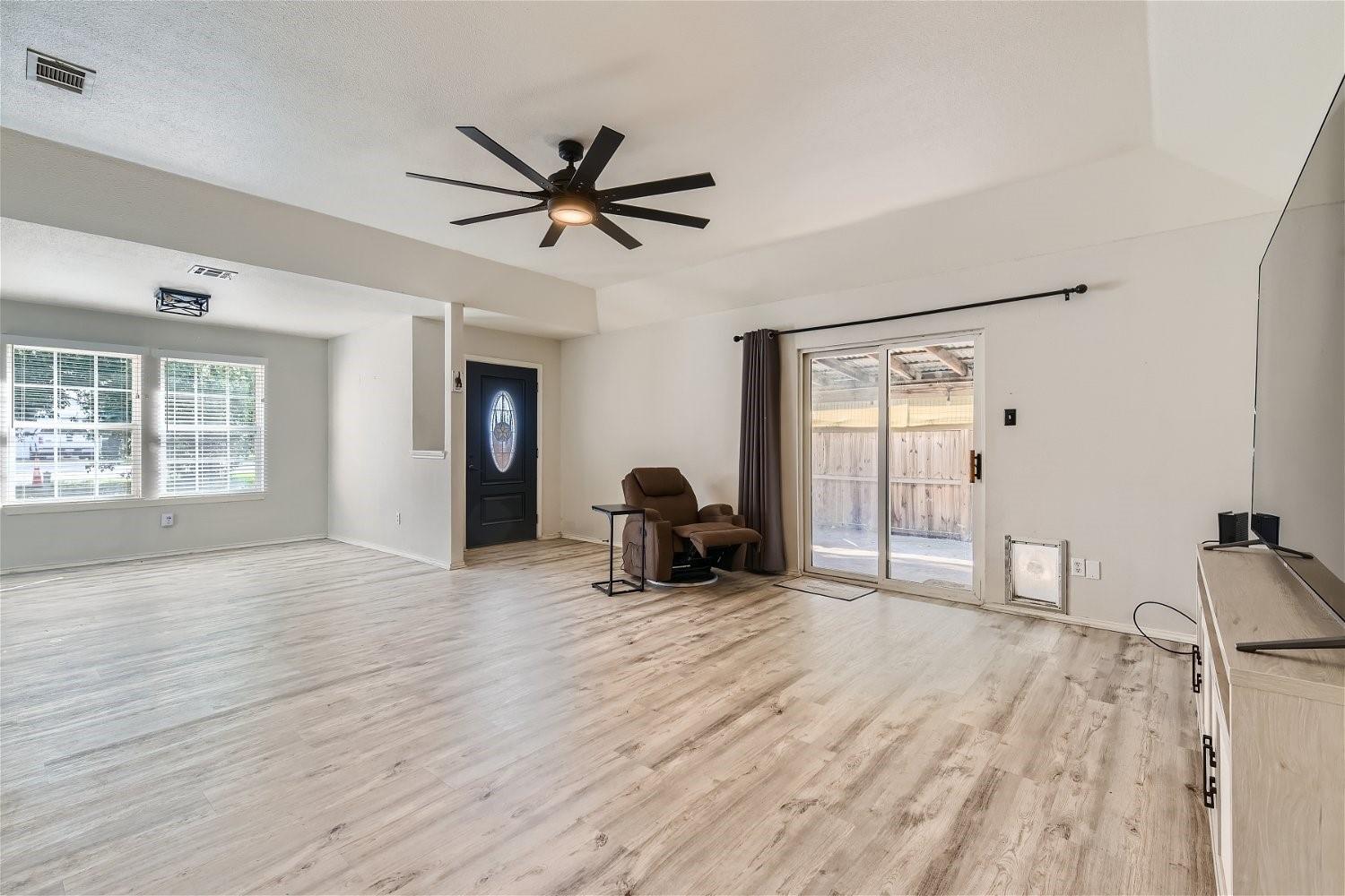 134 Bellair DR — photo 5