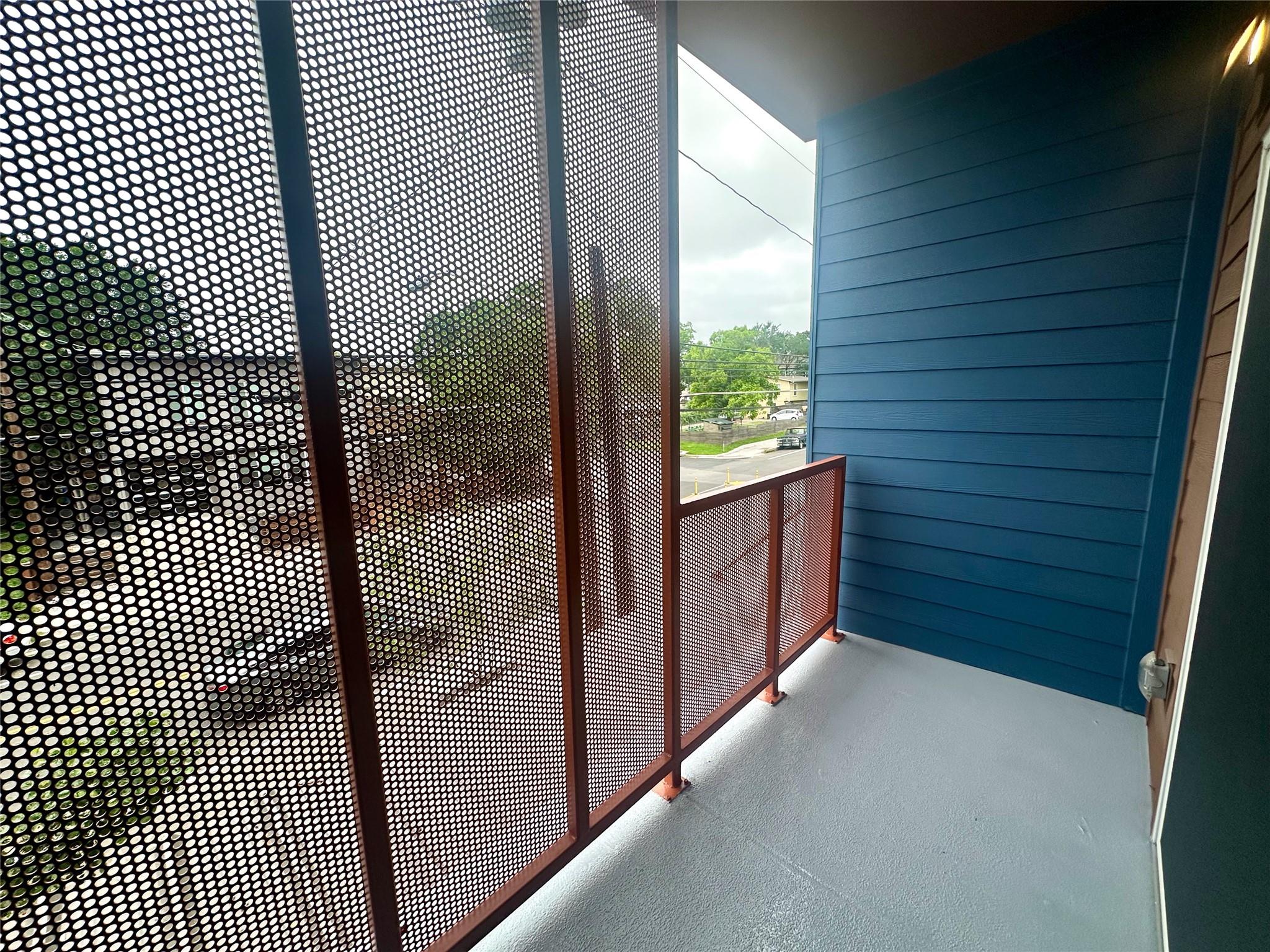 1309 Chicon ST #202 — photo 5