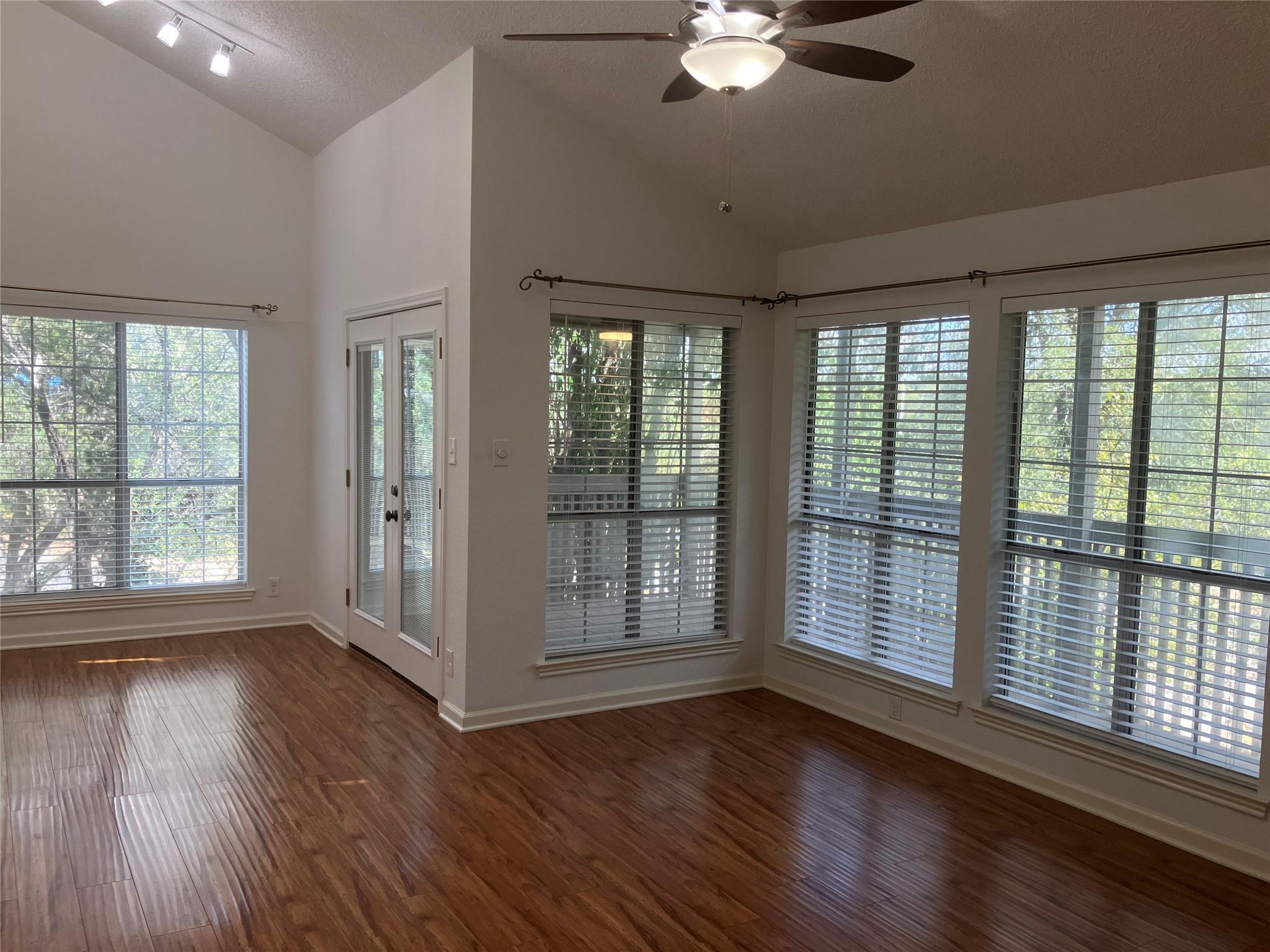 3809 Spicewood Springs RD #202 — photo 5