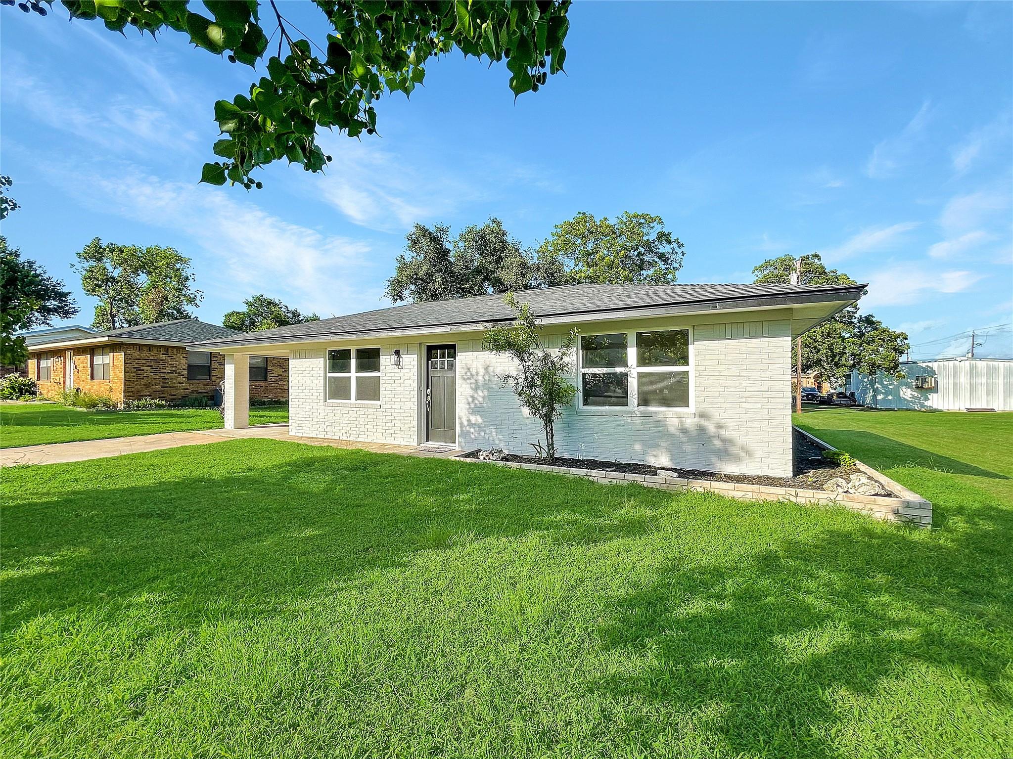 206 Summit ST — photo 5