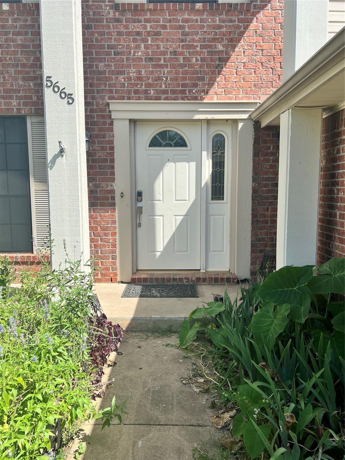 5665 Wagon Train RD — photo 3