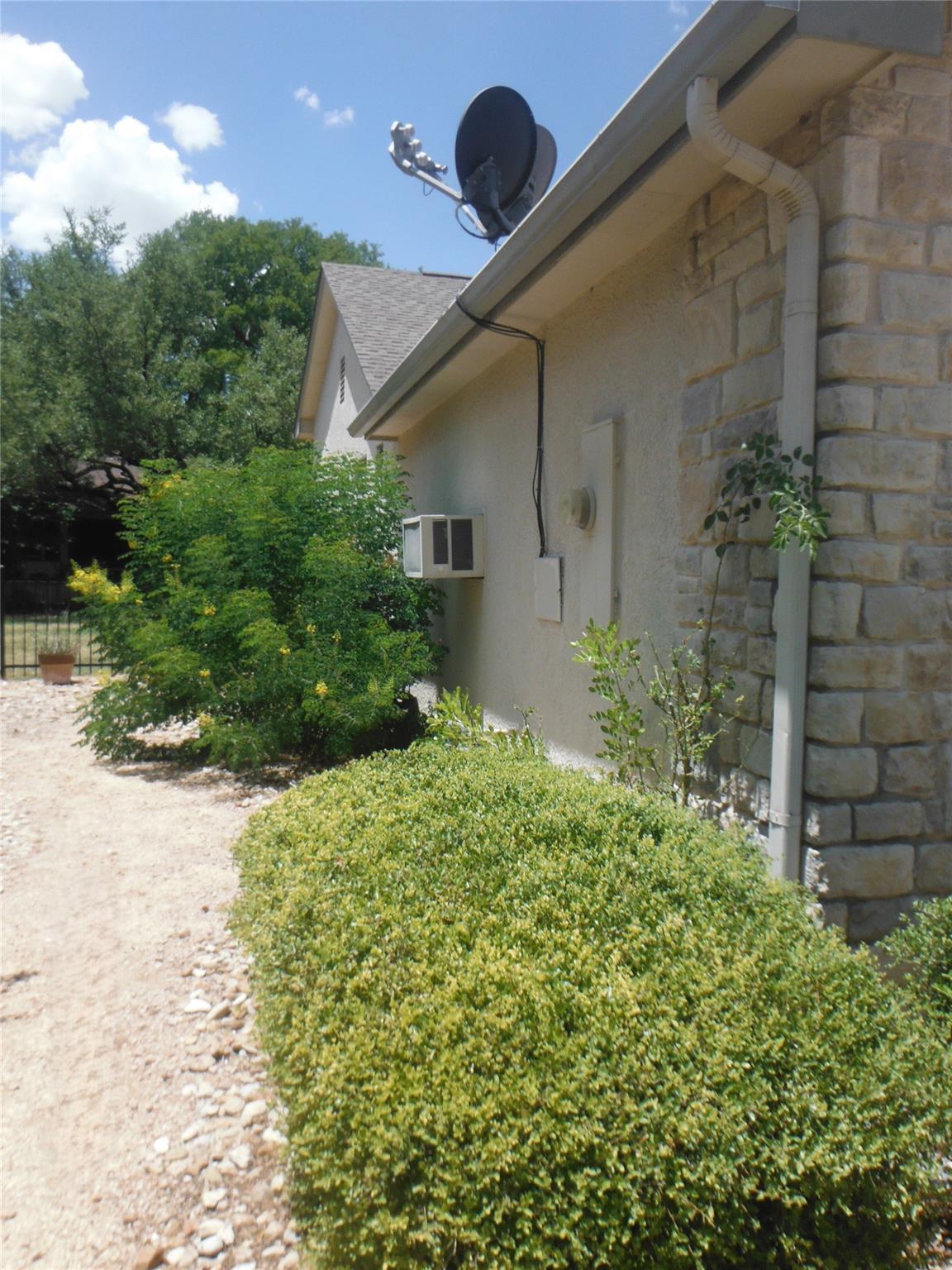 103 Anemone CIR — photo 3