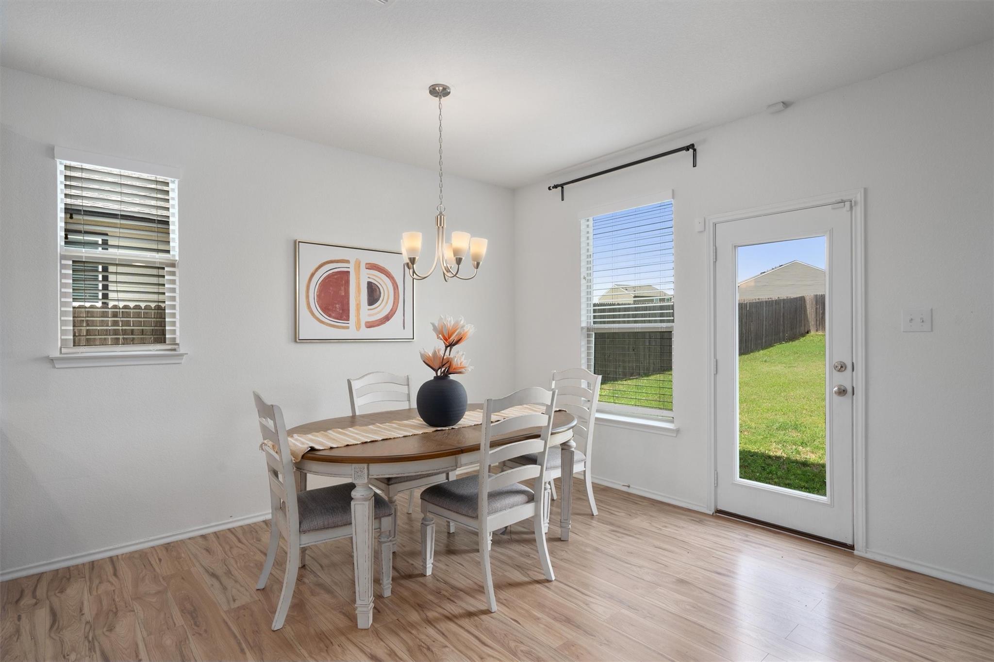 533 Bailey Park DR — photo 4