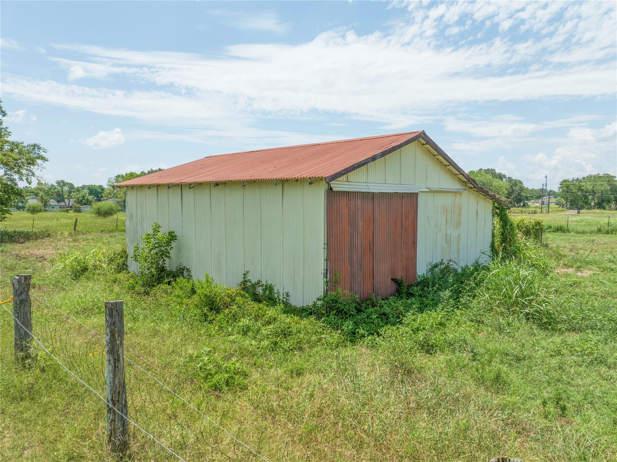 215 Old Highway 90 LOOP — photo 5