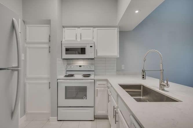 2901 San Jacinto BLVD #306 — photo 5