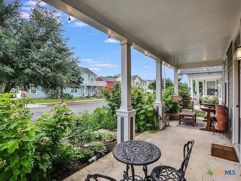 305 Trestle Tree ST — photo 5