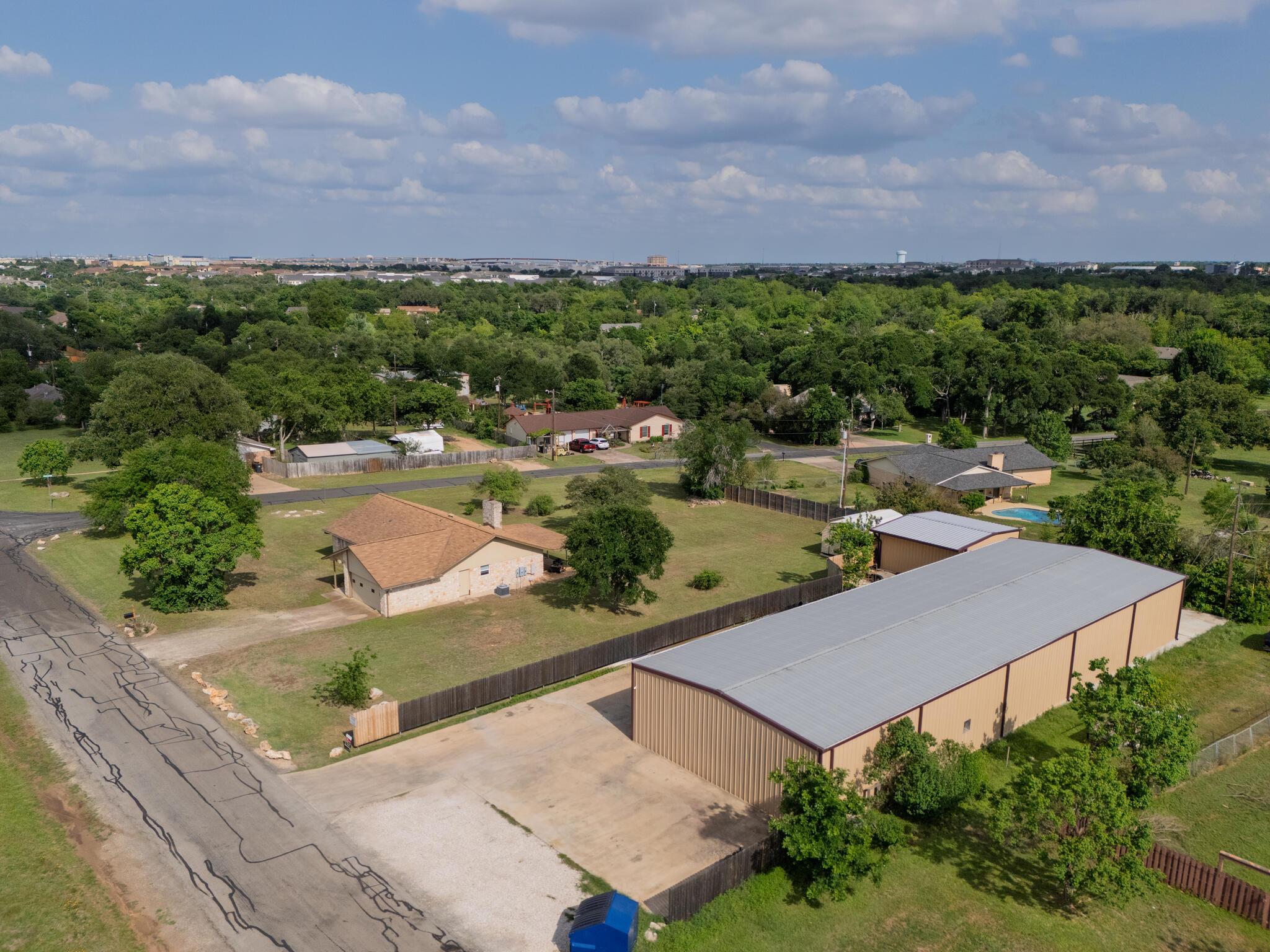 1612 Shenandoah DR — photo 4
