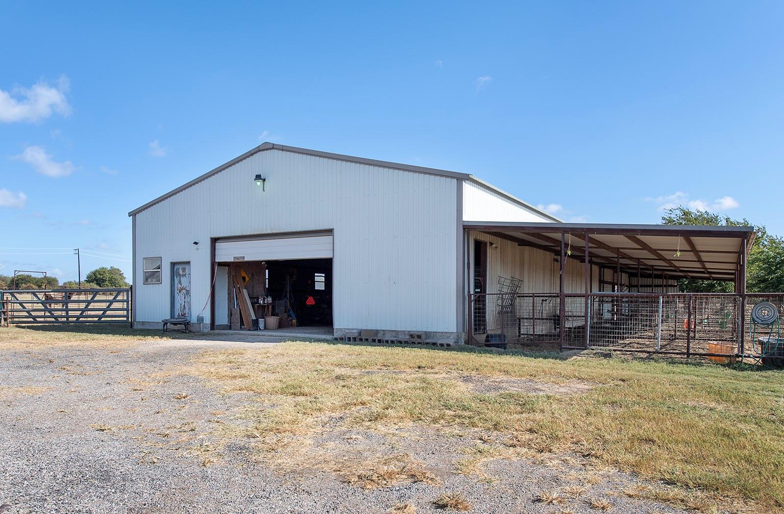 1833 County Road 305 — photo 3
