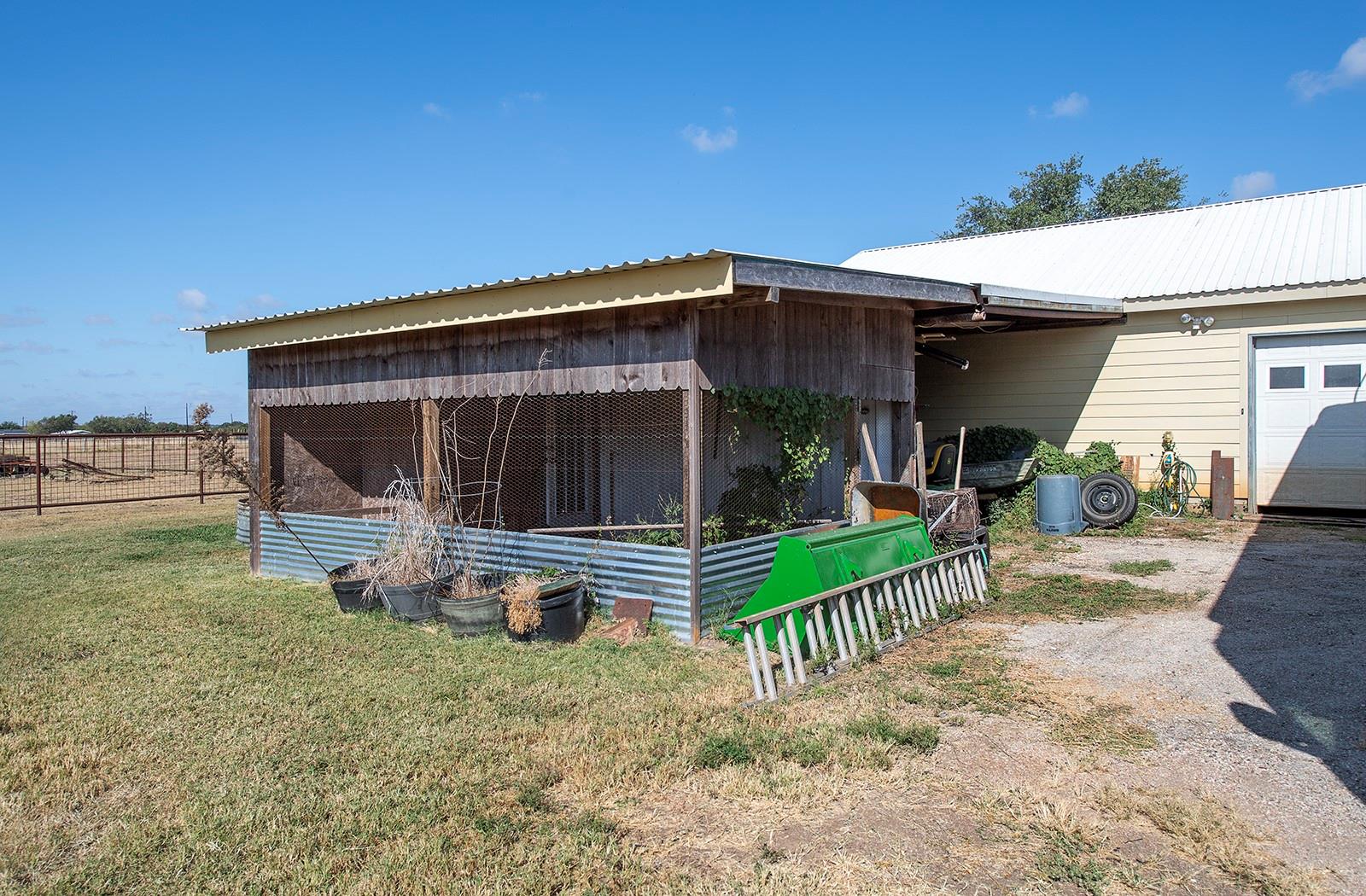 1833 County Road 305 — photo 5
