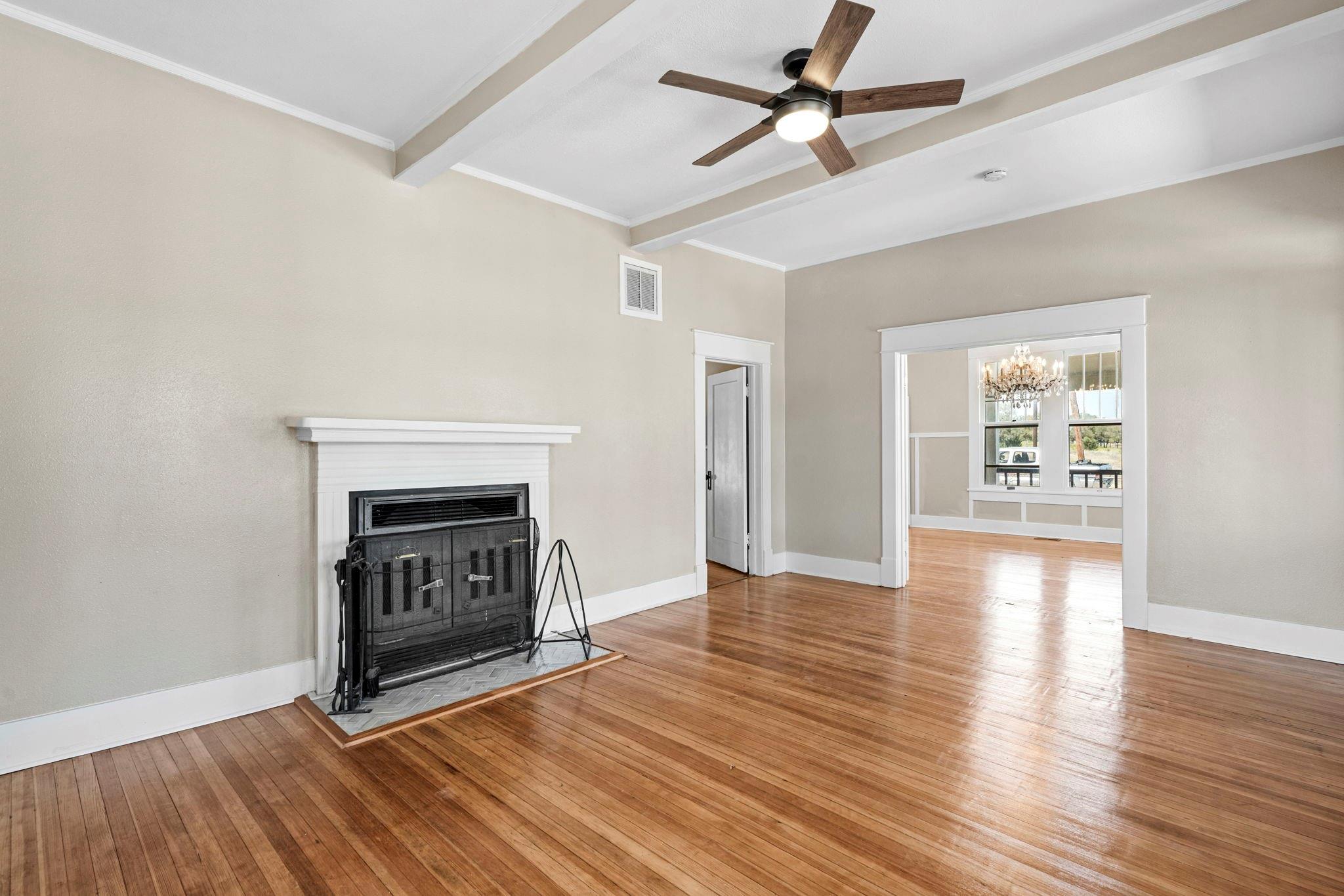 1501 Beaver LN — photo 3