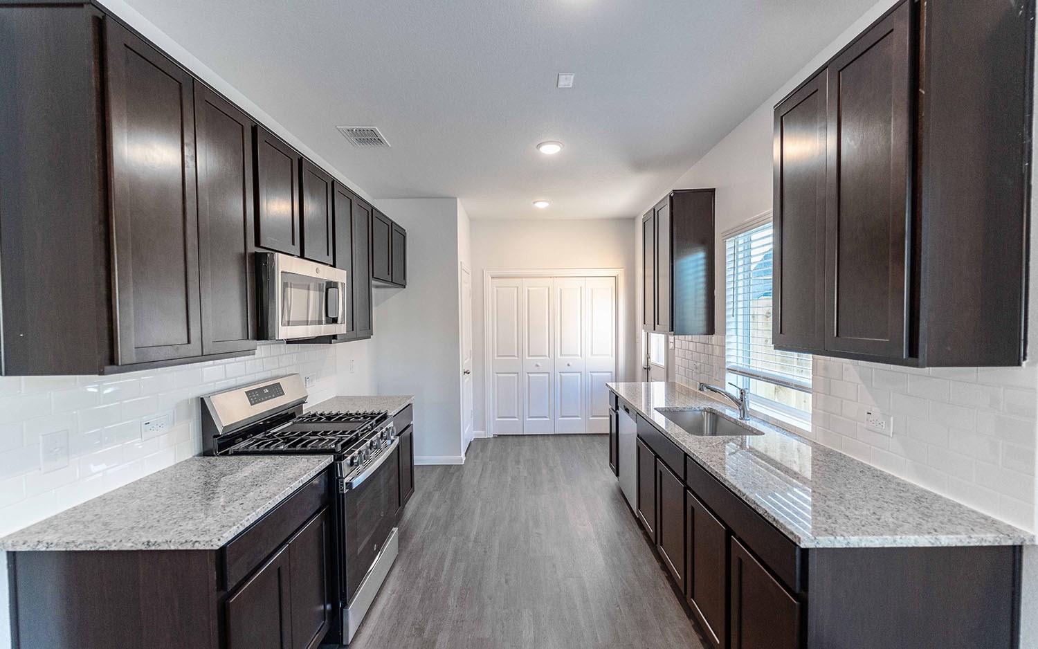 217 Everglades DR — photo 5