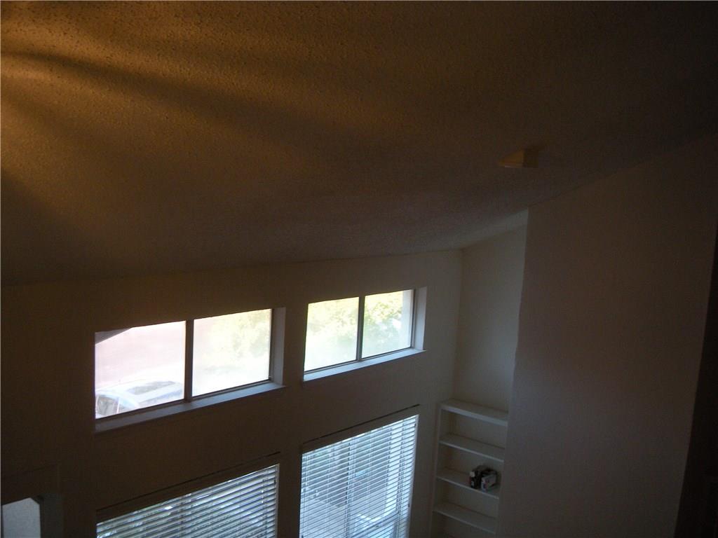 6910 Hart LN #502 — photo 4