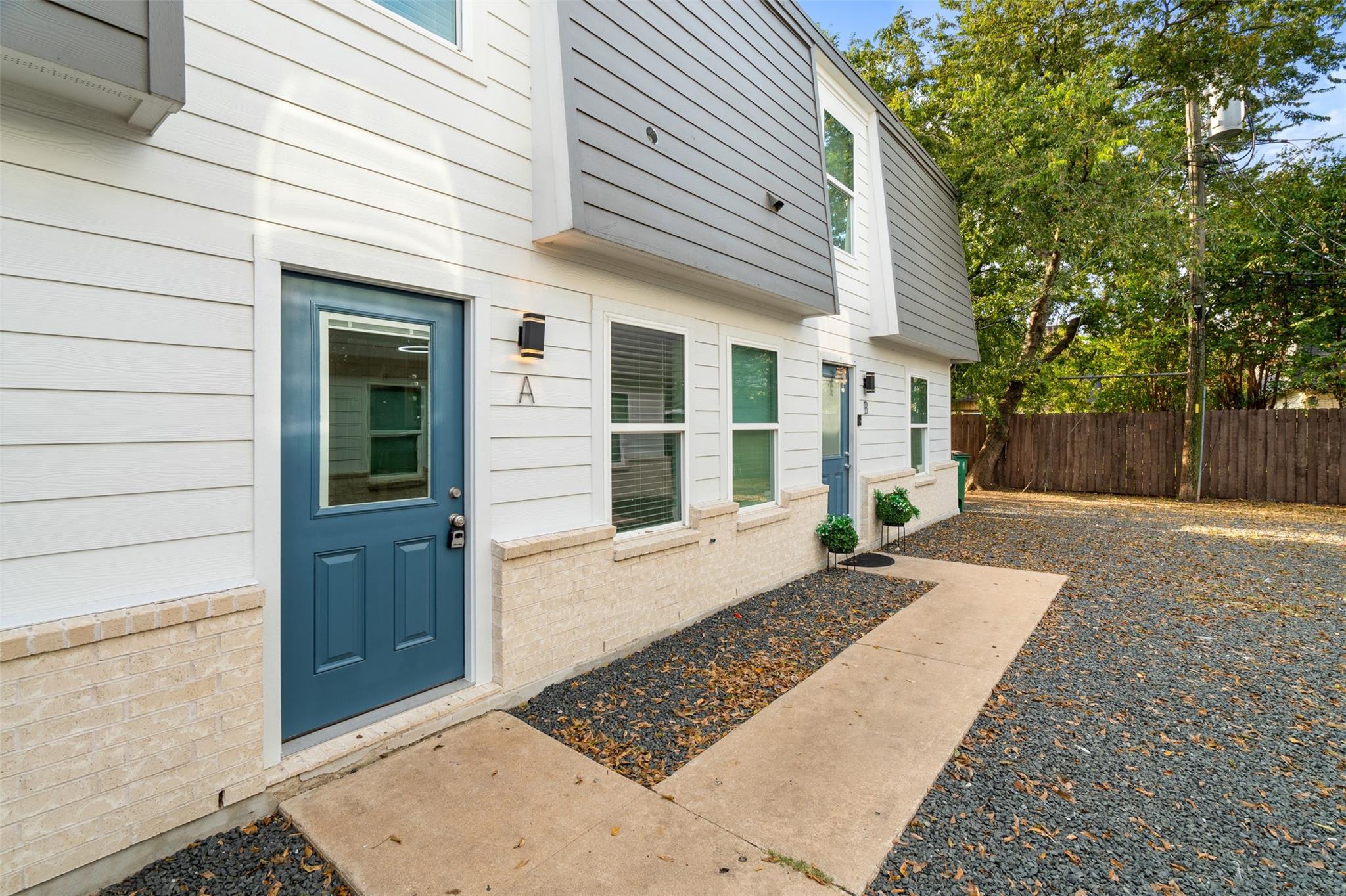 1901 HEARTHSTONE DR #D — photo 4