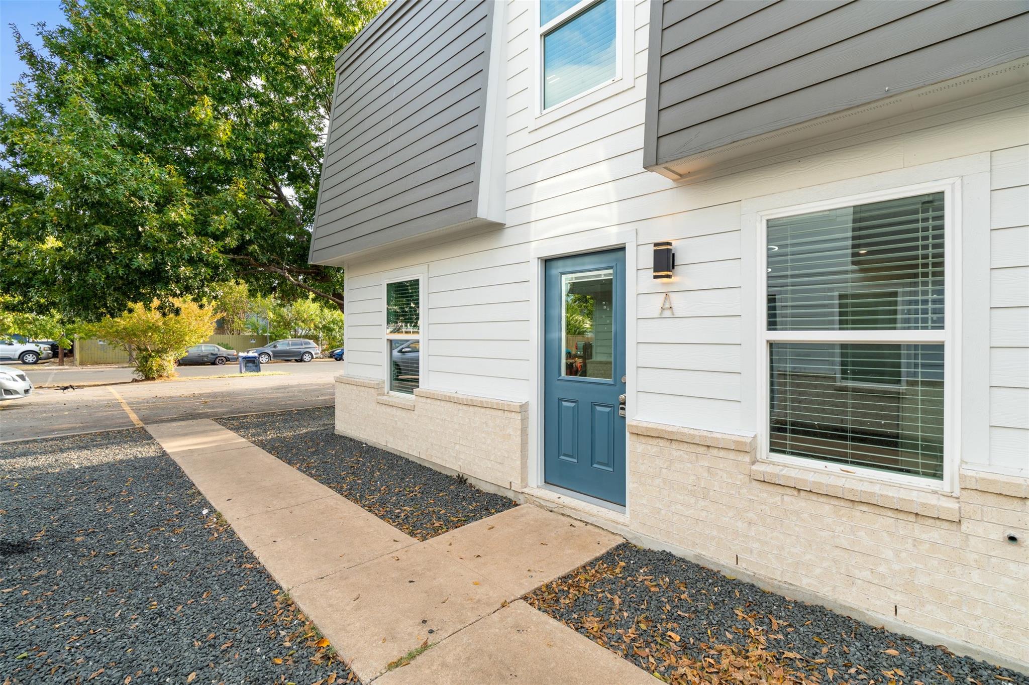 1901 HEARTHSTONE DR #D — photo 5